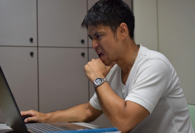 会社のお金でFX取引