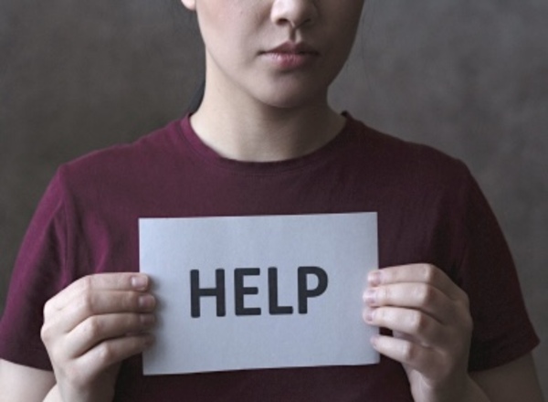 「やめて」が言えないあなたへ｜義父セクハラを止める現実的ステップ