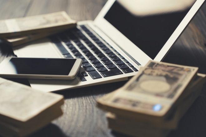 「ヤバいどうしよう…」同僚の会社横領を知った時|やってはいけない行動