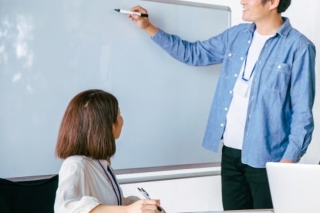 ママ友が担任と不倫かも？｜ご主人に伝えるべき？